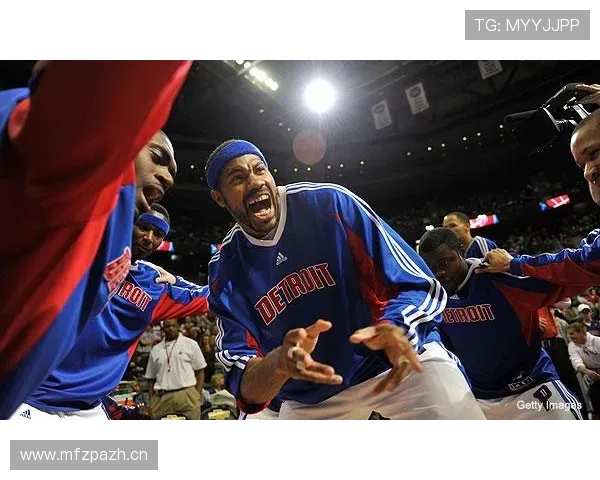 华莱士挡拆提升攻防转换效率，助球队拉开比分优势